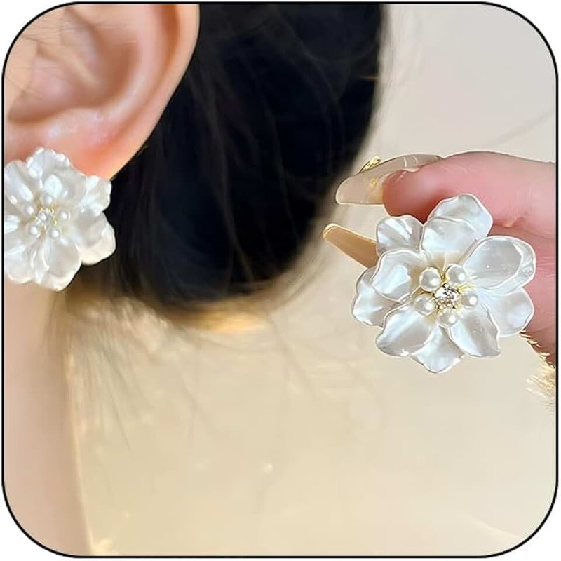 Douxsu White Flower Pearl Crystal Stud Earrings Statement for Women, Dainty Simple Shell Floral Beaded Pearls Zirconia Earring Boho Party Birthday Jewelry Gifts