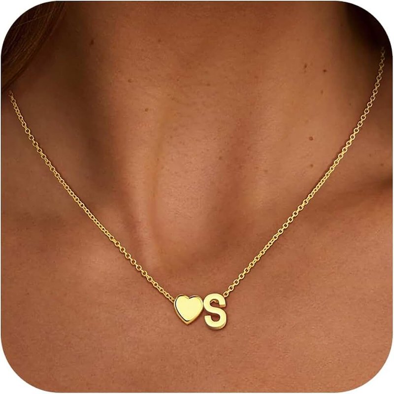 Treasure Bender Christmas Gifts for Grandkids Teens Girls - 18K Gold Plated Heart Initial Pendant Necklaces for Women Girl Birthday Gifts Stocking Stuffers for Teen Girls Women Jewelry