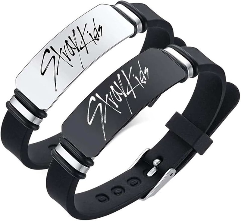 Stray-Kids Bracelet, Skzoo Merch, Pack of 2 Kpop Bracelet, Charm Silicone Bracelets Jewellery, Adjustable Wristband, for Fan Birthday Creative, Black (2 Styles)