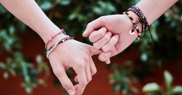 Important Tips for Crafting Friendship Bracelets