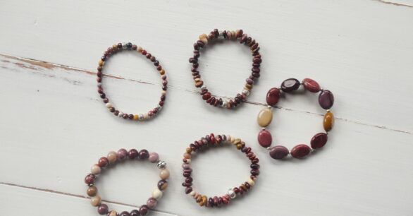Your Guide to Making Beaded Bracelets Using Elastic Cord